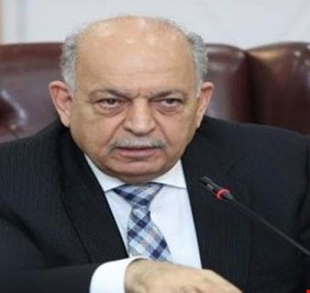 نائب يعلن جمع تواقيع لاستجواب وزير النفط بتهمة التستر على ملفات فساد بشركة سومو