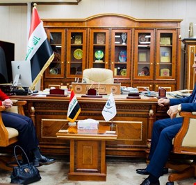 لدى استقباله السفير الاسترالي في بغداد  وزير الاتصالات : عازمون على انهاء الشراكة مع بعض الشركات