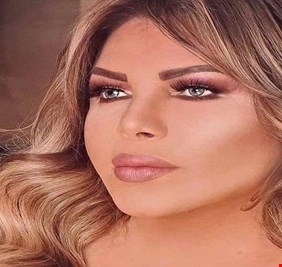 فلة الجزائرية ترفع الأذان وتثير ضجة على الشبكات الاجتماعية