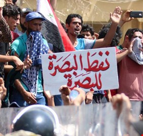 مواطنون بصريون غاضبون من حملة النواب الفاسدين: مستقبل ابنائنا خط أحمر !