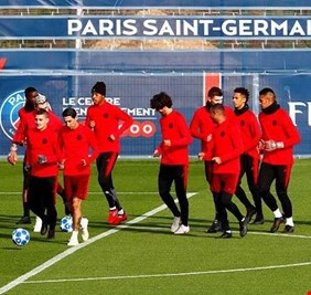 نادي باريس سان جيرمان متهم بالعنصرية