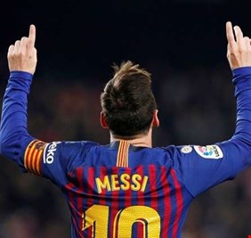 ميسي يطلب مواصلة البحث عن سالا