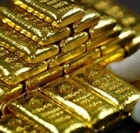 الذهب يرتفع بنسبة 1% ويسجل اعلى مستوى منذ 7 اشهر