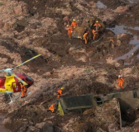 ارتفاع حصيلة القتلى بعد انهيار سد في البرازيل إلى 34 ضحية