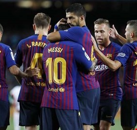 برشلونة يسحق إشبيلية ويعبر لنصف نهائي كأس الملك