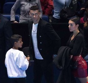 رونالدو في أزمة عاطفية مع جورجينا بسبب امرأة ثانية في حياته