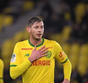 العثور على حطام الطائرة المنكوبة التي كانت تقل سالا لاعب كارديف