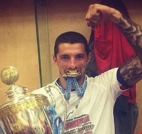 لاعب دولي صربي ينتحر بطريقة مروعة