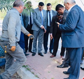 وزير الاتصالات يشرف ميدانياً وبشكل شخصي على ازالة التجاوزات  بالشبكة الضوئية في بغداد