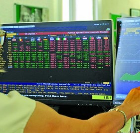 أسهم أوروبا تهبط بفعل بيانات صينية