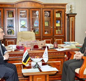 وزير الاتصالات يستقبل سفير جمهورية ارمينيا في بغداد ويبحث معه افاق التعاون المشترك