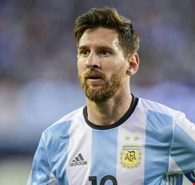 ميسي يقترب من العودة إلى أحضان منتخب الأرجنتين
