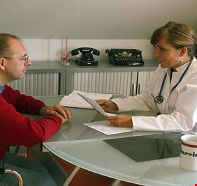 5 تحاليل طبية يجب على كل رجل إجراؤها