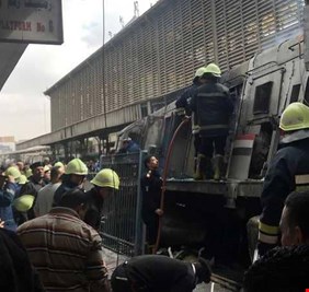 مصر.. عشرات القتلى والجرحى في اصطدام قطار بمحطة رمسيس