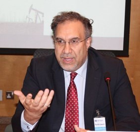 نصيّف لأصحاب المولدات: بإمكانكم الاحتفال مبكراً.. وزير الكهرباء عيّن ابن خالته مديراً!