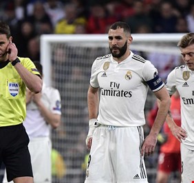 بعد خروجه من كأس الملك، وضياع الليغا منه، فريق الريال يخرج (آوت) من كأس ابطال اوربا ايضاً !