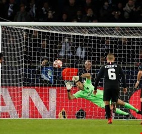 مانشستر يونايتد يصعق باريس سان جيرمان