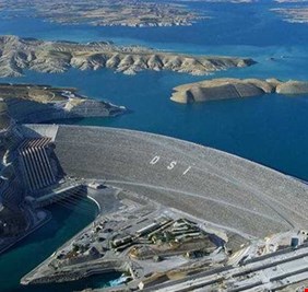 جعفر: العراق بحاجة الى استخدام جميع اوراقه امام تركيا في ملف المياه