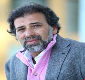 خالد يوسف يخرج عن صمته ويكشف حقيقة الفيديوهات الإباحية