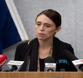 رئيسة الوزراء النيوزيلندية: منفذ الهجوم سيحاكم في نيوزيلندا ولن يسلم إلى أستراليا