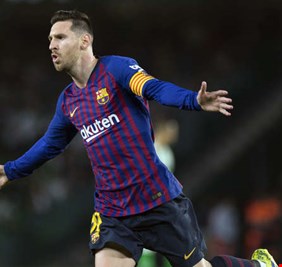 برشلونة يمضي بثبات نحو اللقب بفضل 
