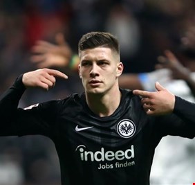 برشلونة يستخدم مفتاحًا ألمانيًا لصفقة يوفيتش