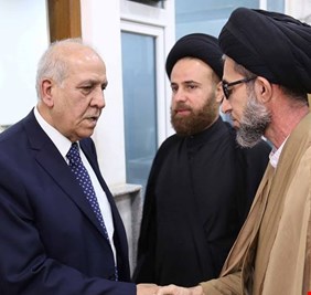 وائل عبداللطيف يعتذر من “مكتب الصدر” بشأن ” الكفن”