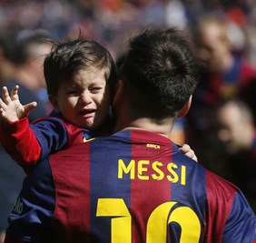 ميسي : ابني حذرني من القتل إذا عدت إلى الأرجنتين!