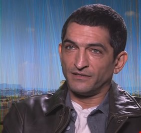 عمرو واكد يرد بأقوى تغريدة منذ صدور قرار فصله