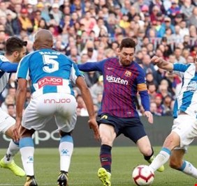ميسي يحسم ديربي كتالونيا لصالح برشلونة