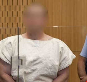 سفاح نيوزيلندا يطالب بنفس الحقوق التي يتمتع بها السجناء