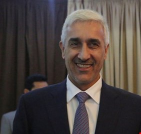 وزير الشباب ...وزير الإرهاب والكباب !