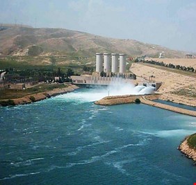 العراق مقبل على عاصفة تنذر بالخطر الكبير، وخمس محافظات عراقية مهددة بالفيضانات الجارفة