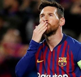 برشلونة يعمل على منح ميسي عقدا مدى الحياة