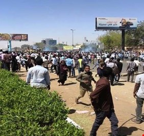 تطورات جديدة في الخرطوم وإغلاق عدد من الشوارع والجسور الرئيسية