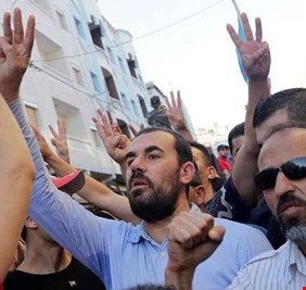 إضراب عن الطعام حتى الموت.. الزفزافي يخيط فمه داخل السجن