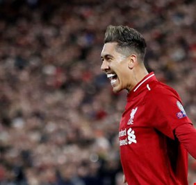 ليفربول يحسم مواجهة بورتو بثنائية في أبطال أوروبا