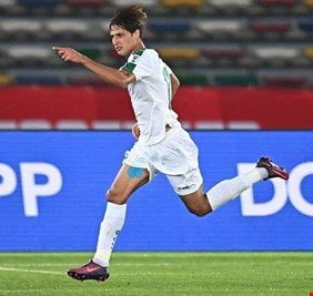 الأمل المضيء يسطع في سماء لاعب عراقي موهوب.. جوارديولا يريد ميمي في فريقه الإنكليزي