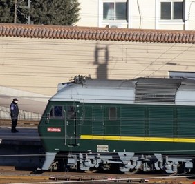 قطار زعيم كوريا الشمالية المصفح في طريقه إلى فلاديفوستوك