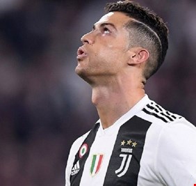 الإعلام الإيطالي يحمل رونالدو مسؤولية 