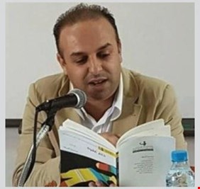 وفاة شاعر عربي شهير بصعقة كهربائية من الميكروفون خلال ندوة