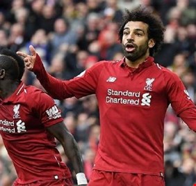 صلاح وماني في أزمة قبل مواجهة برشلونة