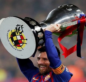 ميسي يقود برشلونة لإحراز اللقب الـ26 في تاريخه