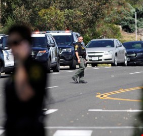 الشرطة الأمريكية: منفذ هجوم المعبد اليهودي في كاليفورنيا عمل بمفرده