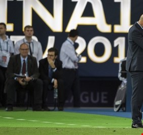 وكيل الويلزي بيل يرد على زيدان