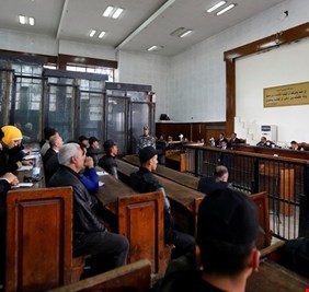 محكمة مصرية تقضي بالمؤبد على قيادي إخواني ونجله