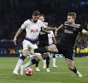 أياكس أمستردام يواصل سلسلة مفاجآته في دوري الأبطال