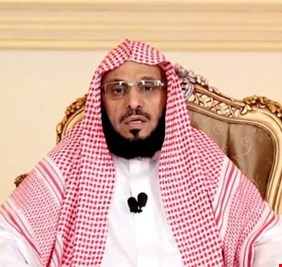 وزير الدفاع العراقي يشن هجوماً على داعية سعودي ويتهمه بتشويه صورة الاسلام