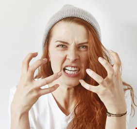 في أي عمر يصبح الغضب مفيدا؟