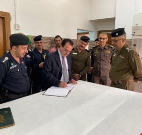 د.عدنان الاسدي يزور مديرية تحقيق الادلة الجنائية في وزارة الداخلية